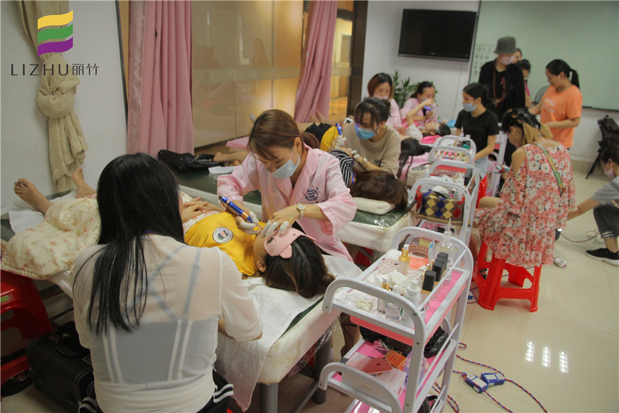 南寧紋繡學校：開紋繡工作室前的注意事項