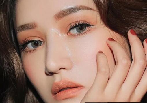 南瓜妝要怎么畫才好看？看完南寧彩妝培訓(xùn)的教程就懂了