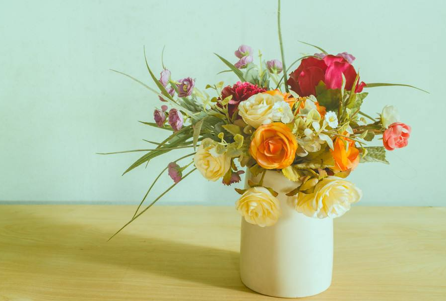 廣西插花學(xué)校：日?；ㄆ坎寤记?>
								
								<span id=