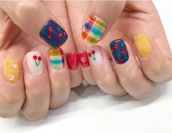 廣西美甲學(xué)校：一見傾心的美甲款式