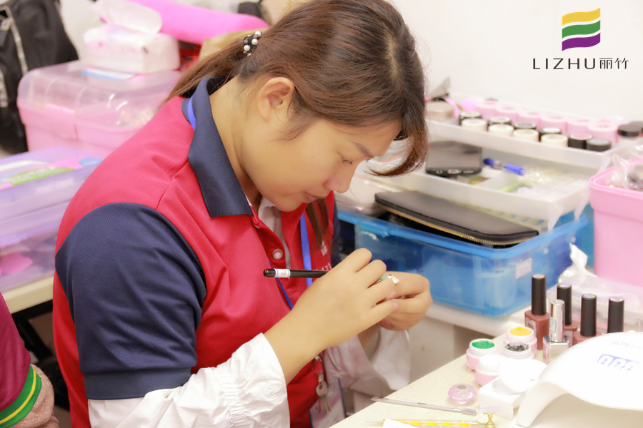 美甲學(xué)員心得：真的喜歡上美甲了