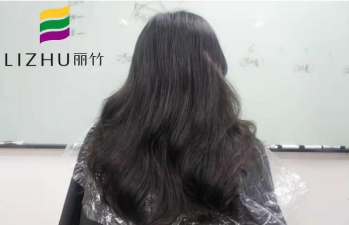 廣西美發(fā)培訓(xùn)：旁聽(tīng)魔幻色彩課程