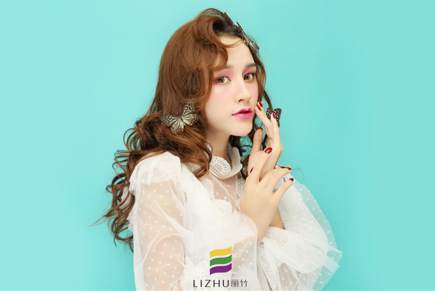 冬天化妝卡粉怎么辦？廣西化妝學(xué)習(xí)