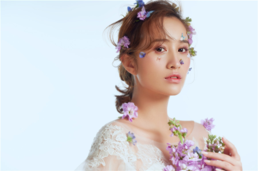南寧化妝學校排行榜彩妝作品：鮮花新娘造型