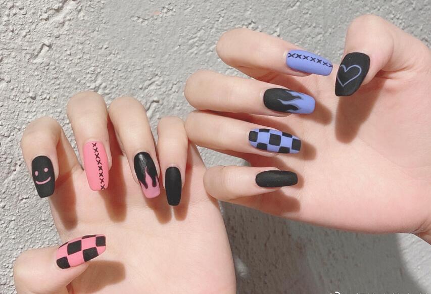 學美甲師必學技術，看南寧美甲學校哪家專業(yè)