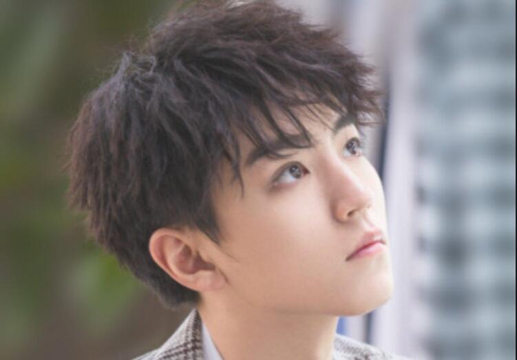 分享錫紙燙和煙花燙的區(qū)別，告訴你廣西美發(fā)學(xué)校哪家專業(yè)