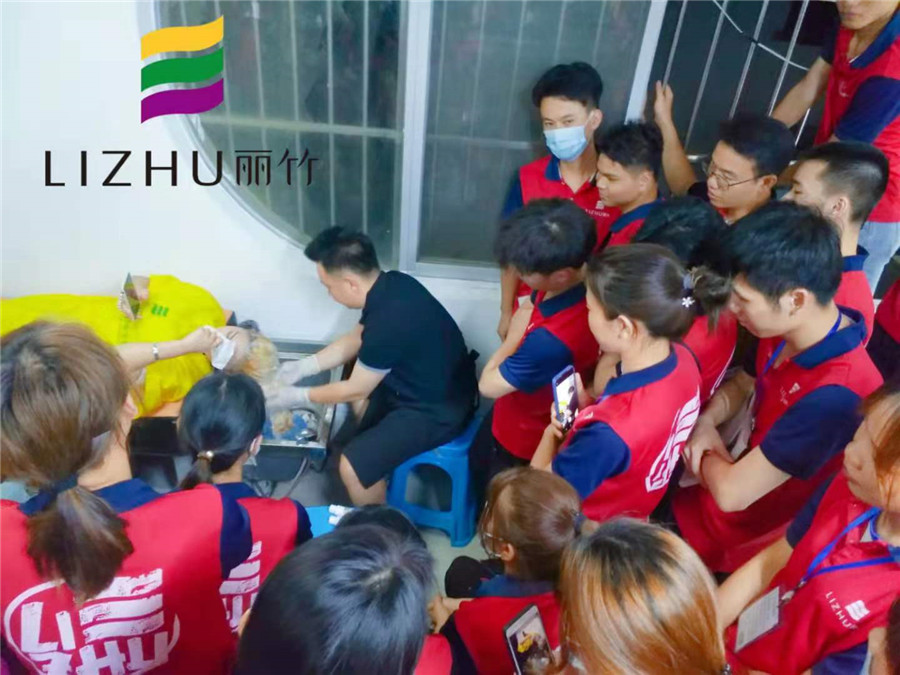 美發(fā)必學(xué)的染發(fā)技巧，廣西美發(fā)學(xué)校親囊相授