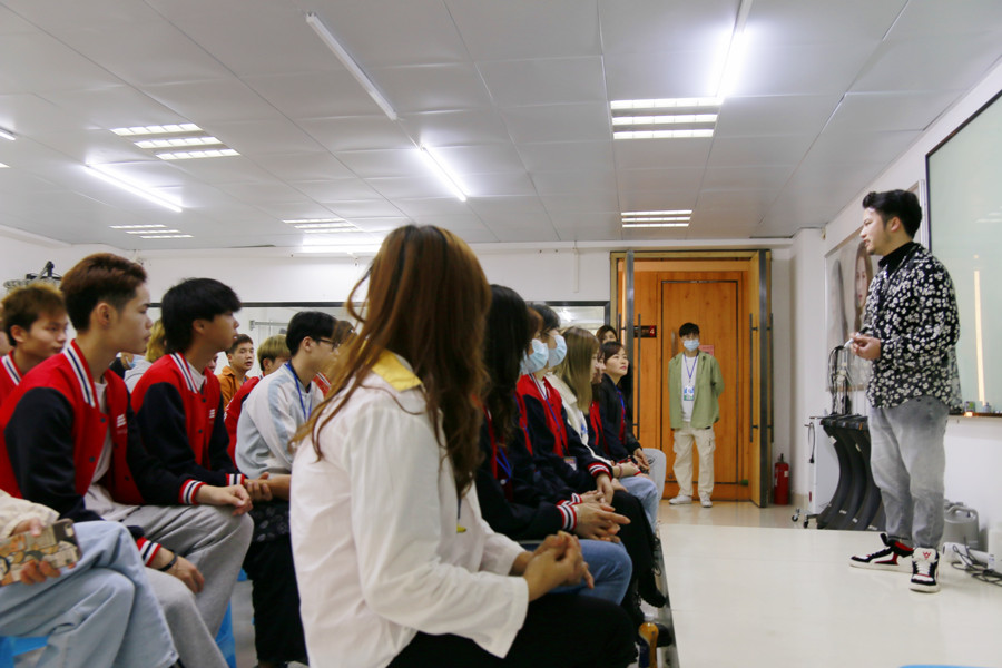 廣西學(xué)美發(fā)好找工作 嗎？麗竹學(xué)校會告訴你答案