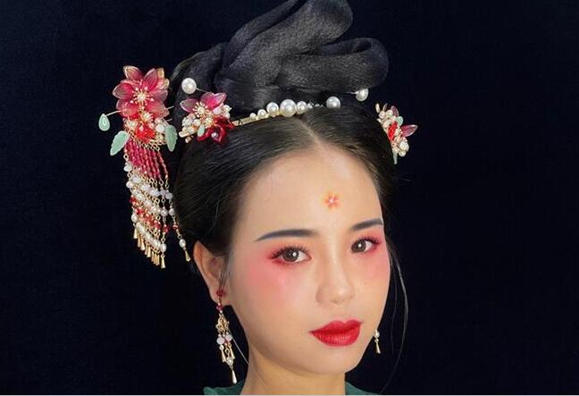 南寧彩妝造型學校作品：古裝造型