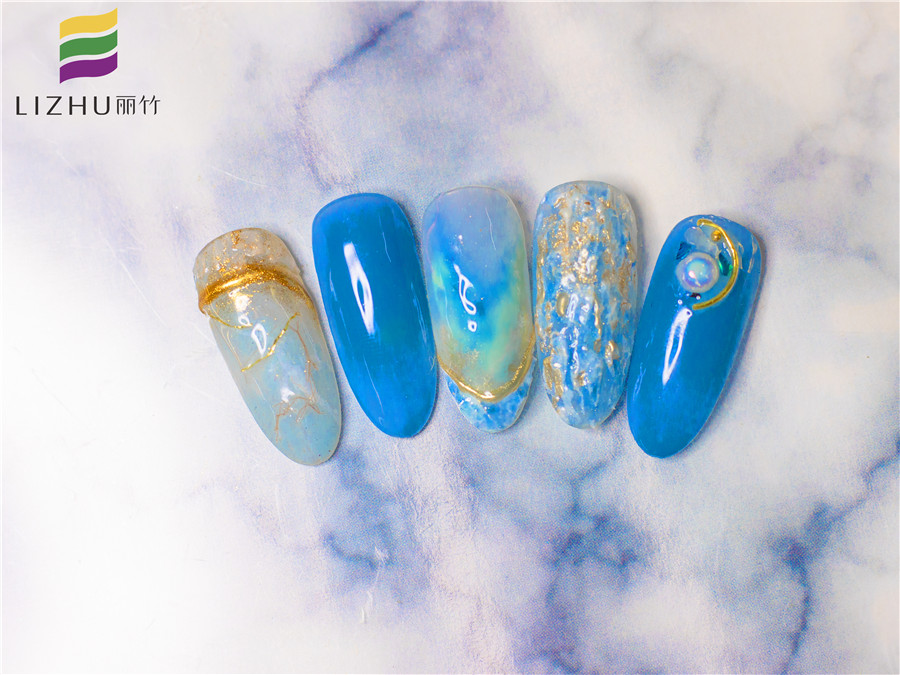 南寧美甲培訓班作品：水彩暈染美甲