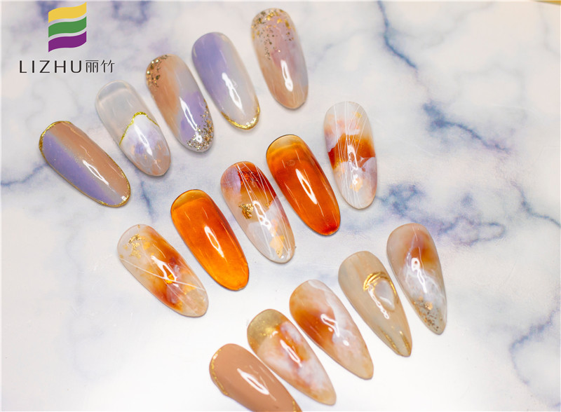 看秋季暈染美甲，感受廣西學(xué)美甲哪家專業(yè)