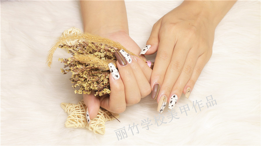 1631948300362118.jpg 1611987727415910.jpg