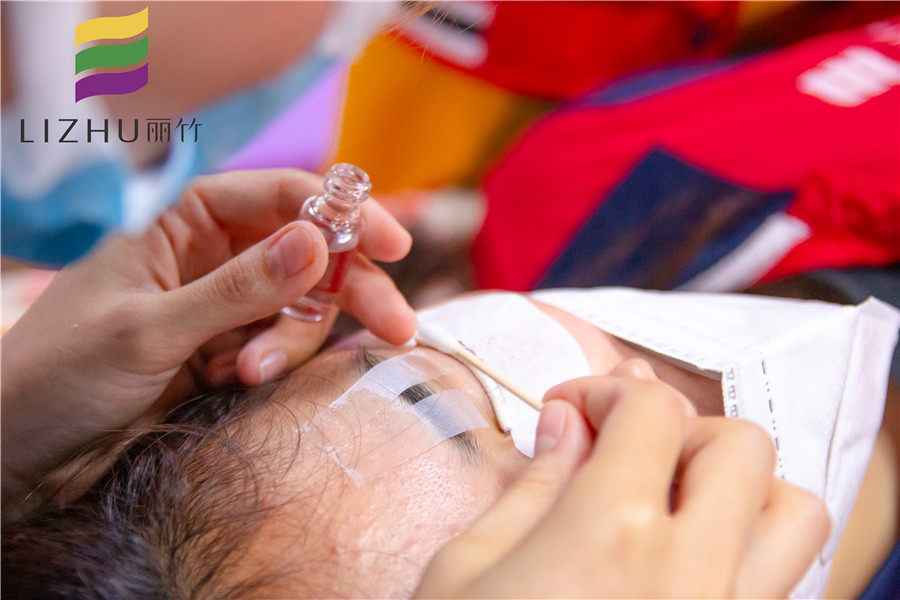 燙睫毛注意事項，南寧美甲美睫培訓學校整理好了