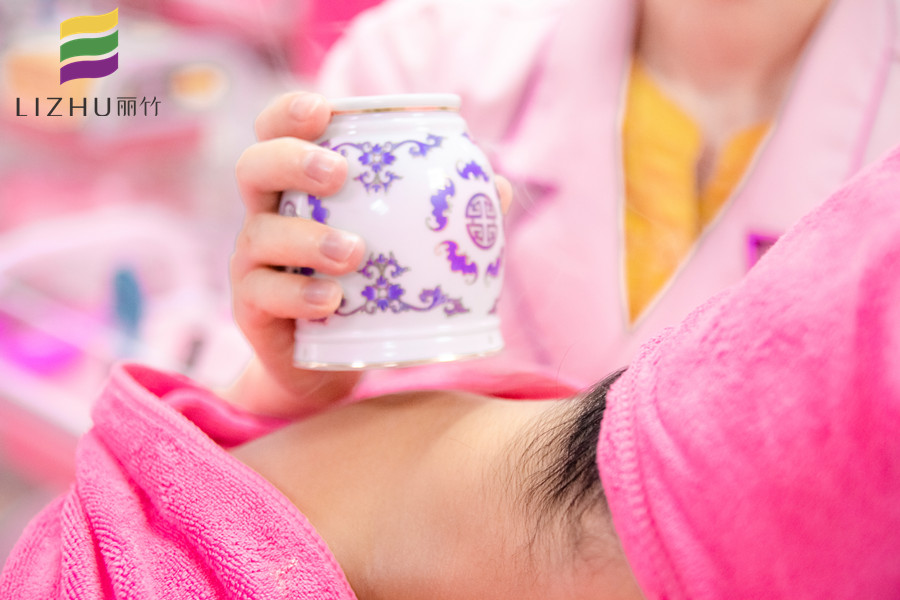 使用艾灸罐的功效，南寧美容培訓(xùn)班總結(jié)筆記