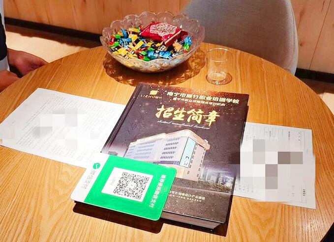 因?yàn)樾湃危愔駥W(xué)校生源不斷暴漲