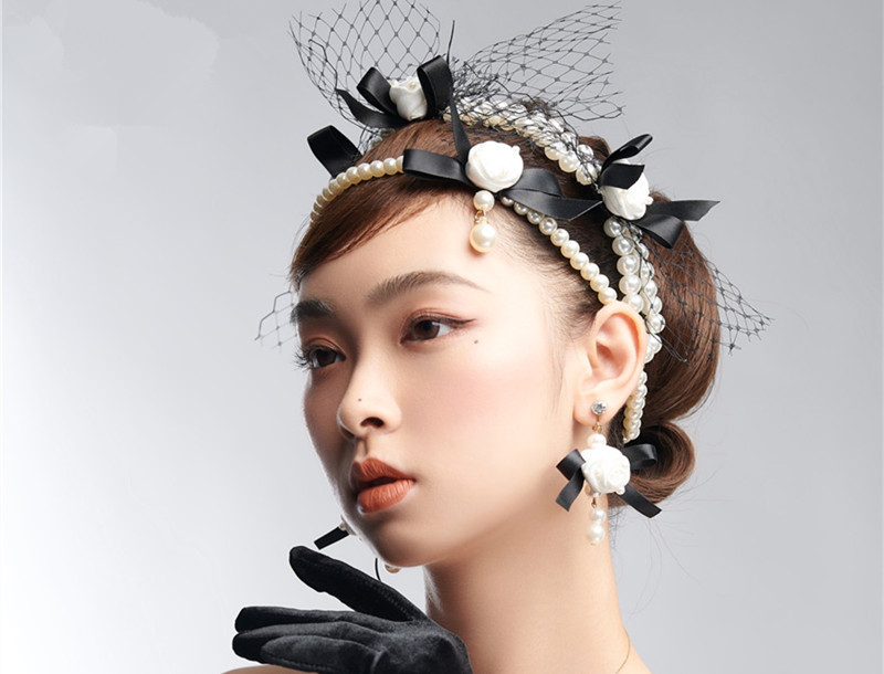 復(fù)古時(shí)尚新娘造型，實(shí)力證明南寧哪家化妝學(xué)校比較熱門(mén)