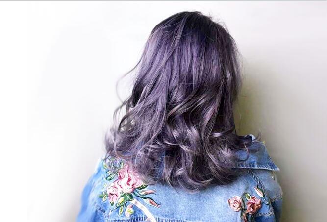 云朵燙發(fā)怎么護(hù)理？南寧美發(fā)師培訓(xùn)怎么說