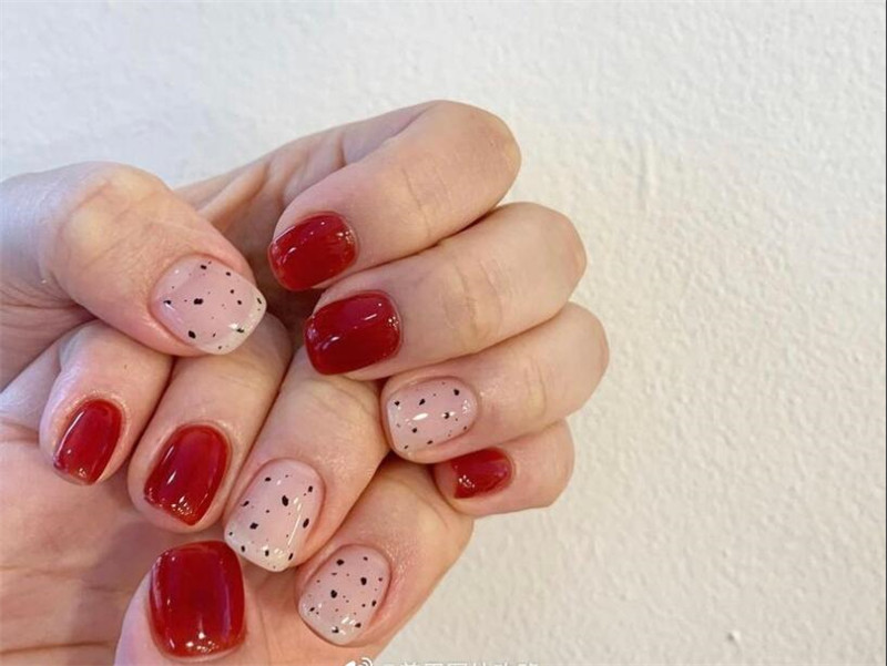 冬日顯白美甲，廣西專業(yè)教美甲的學(xué)校分享