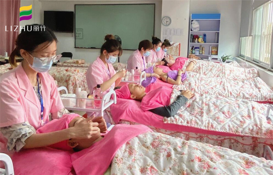 手法按摩操作方法，廣西美容護膚培訓分享