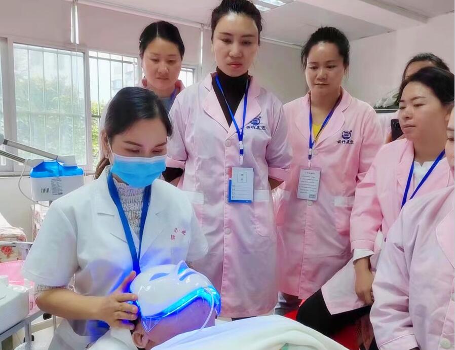 如何使用美容儀器小氣泡？南寧美容培訓(xùn)班教你方法