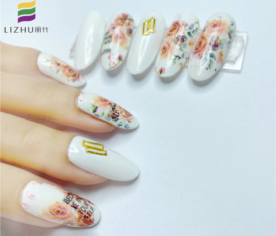 美甲貼怎么貼？廣西美甲學(xué)校分享教程