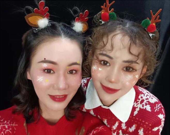 打造你的專屬圣誕妝容，南寧化妝學習機構分年