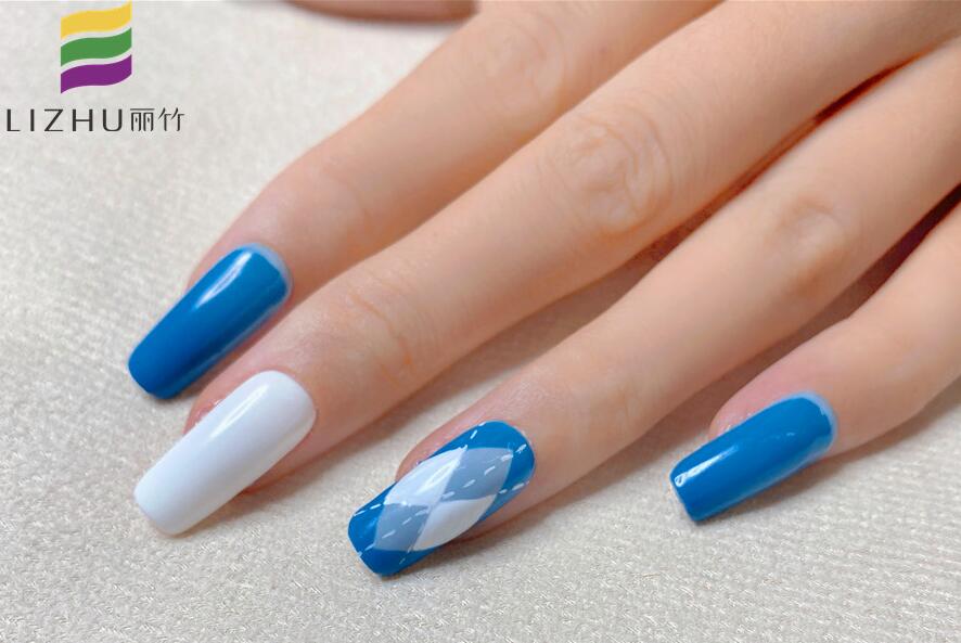 藍(lán)色格紋美甲，廣西美甲教學(xué)作品