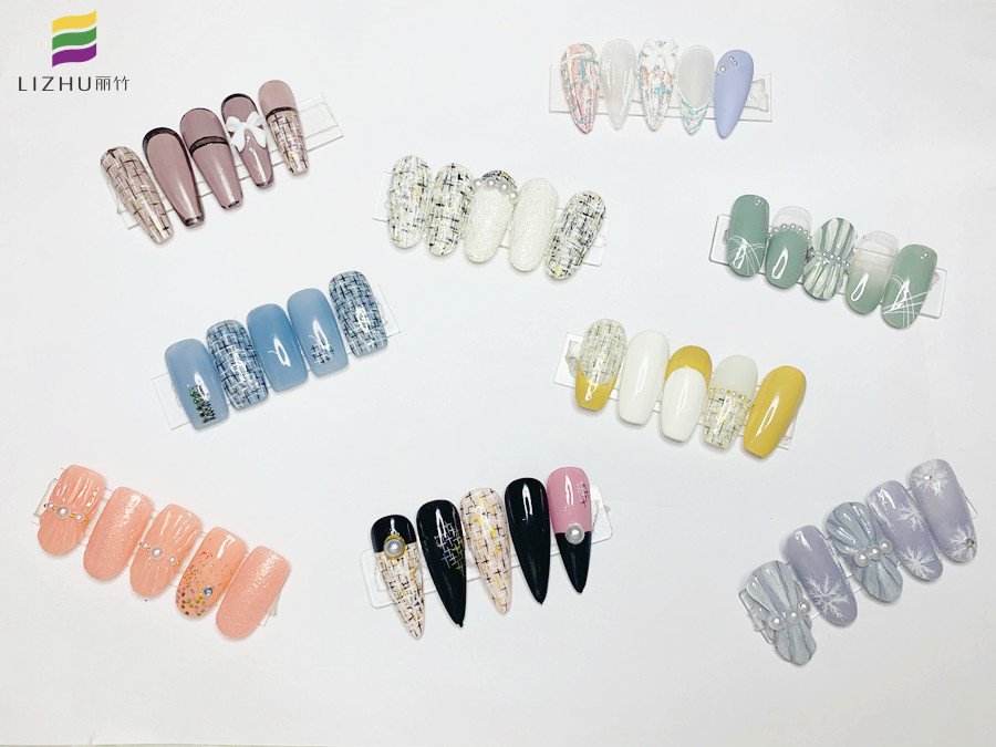 小香風格子美甲，滿滿春日氛圍感