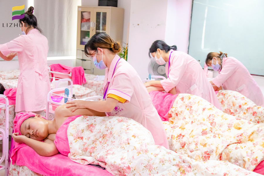 廣西美容學習實操：肩頸+肩胛骨+魔灸罐