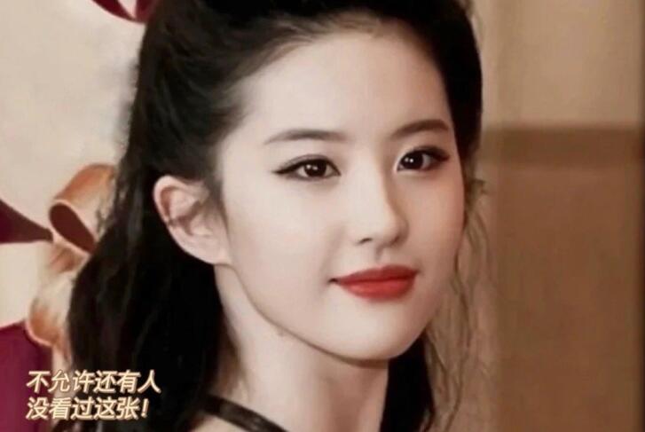 清冷煙熏眼妝教程，?南寧學(xué)彩妝分享