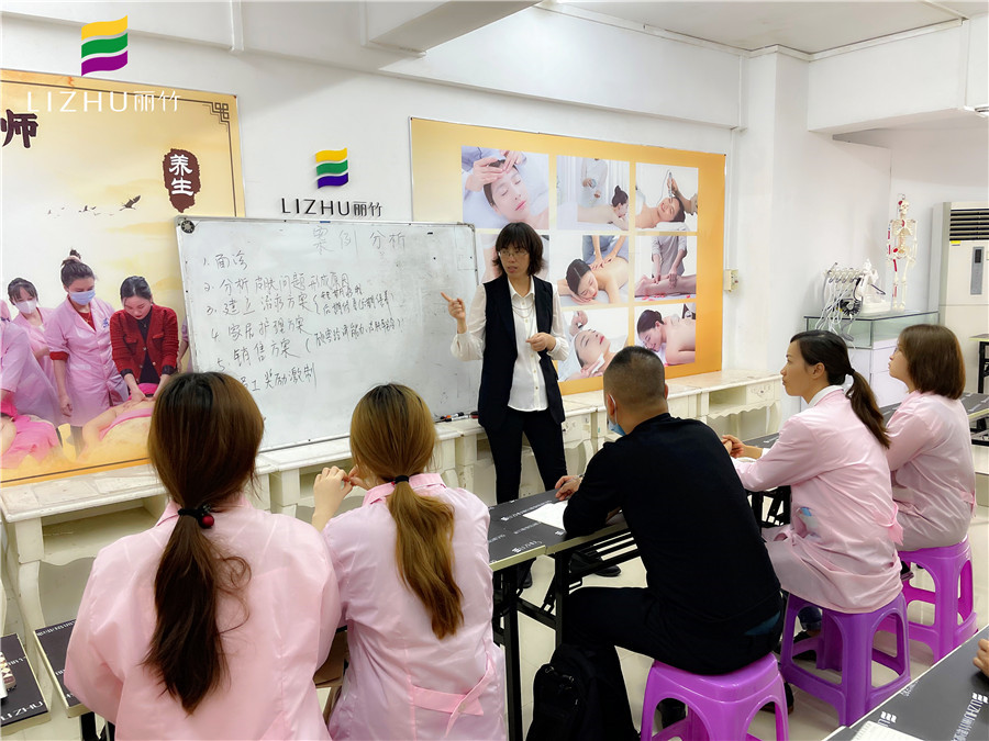 學習案例分析的重要性，南寧美容培訓班告訴你