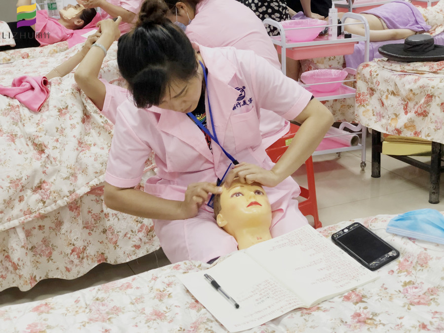 面部穴位認識 ，南寧美容基礎(chǔ)學習