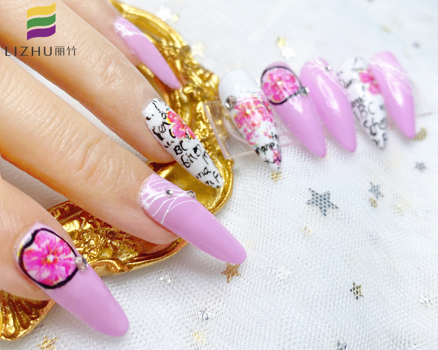 轉(zhuǎn)印紙美甲作品，南寧美甲培訓(xùn)短期班