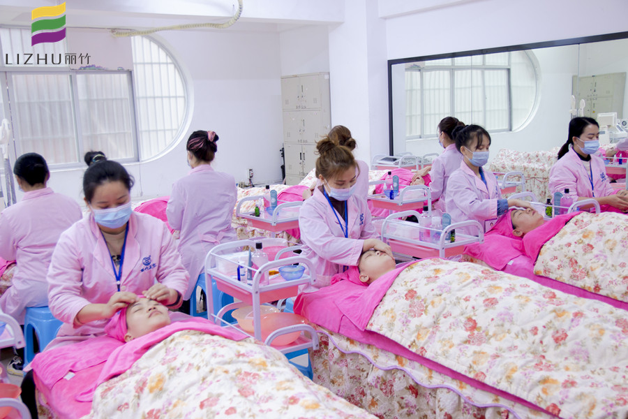 廣西美容培訓學校教你認識皮膚管理的作用