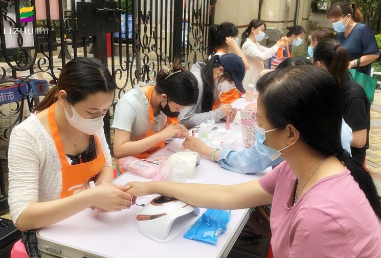 學美甲需要外出實踐嗎？南寧美甲學校專業(yè)分析