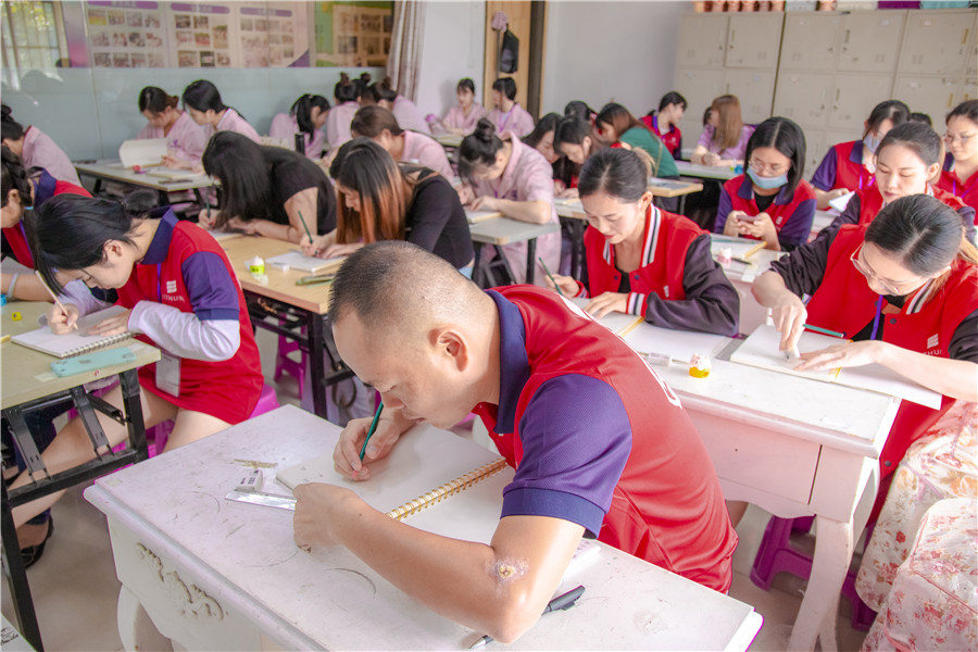 1652260392382227.jpg 紙上練習(xí).jpg