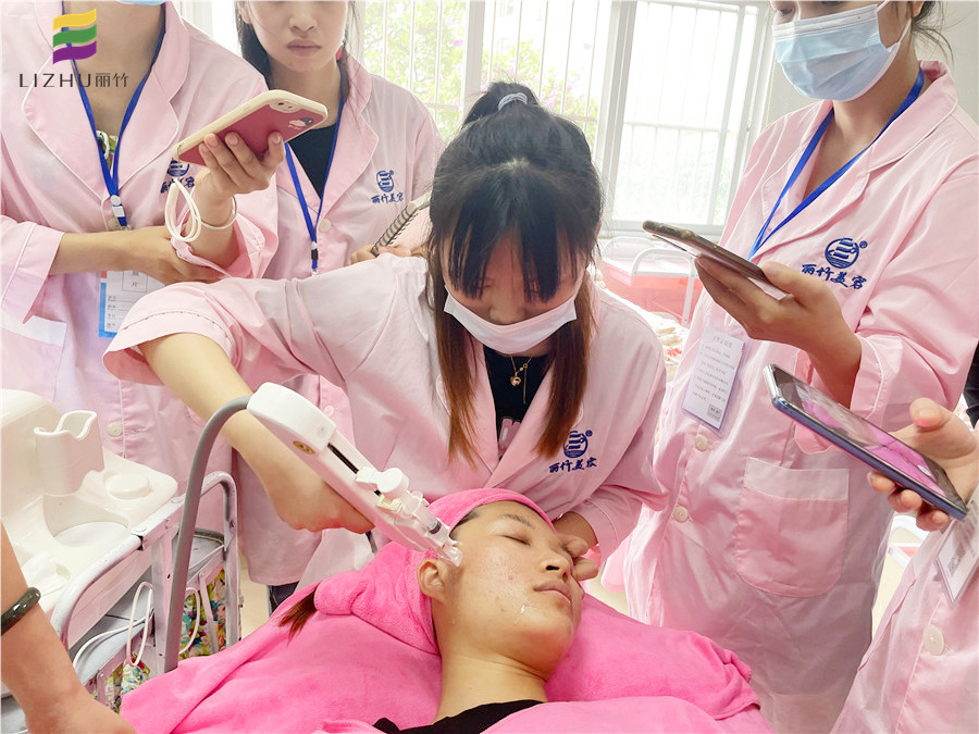 美容儀器教學(xué)：水光注射的好處