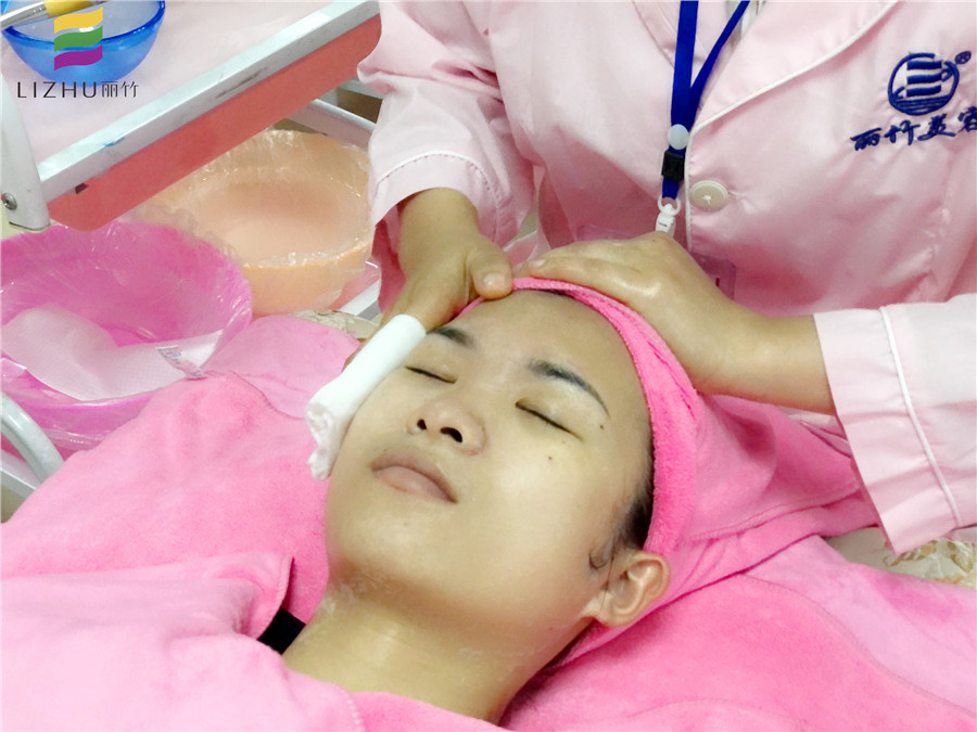 面部清潔教學(xué)，廣西美容皮膚管理培訓(xùn)內(nèi)容