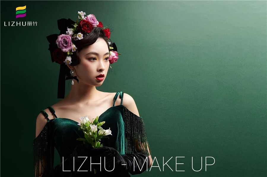 復(fù)古鮮花新娘造型，廣西彩妝學(xué)校十大品牌作品