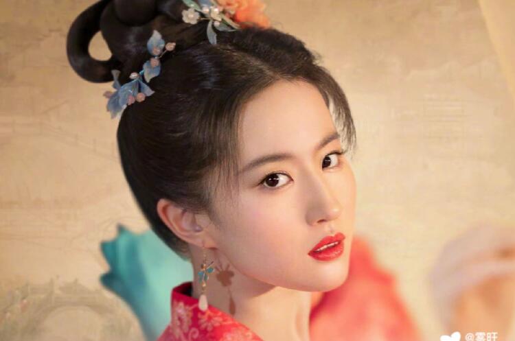 新中式國(guó)風(fēng)眼妝 ，廣西專業(yè)正規(guī)彩妝培訓(xùn)學(xué)校課程