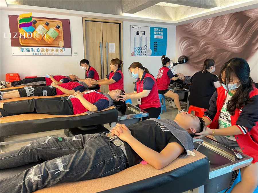 泰式洗頭（躺著洗頭）注意事項，廣西洗頭培訓(xùn)教你