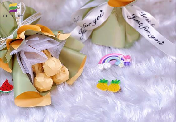 零食花束圖片，南寧花藝師培訓(xùn)學(xué)校作品