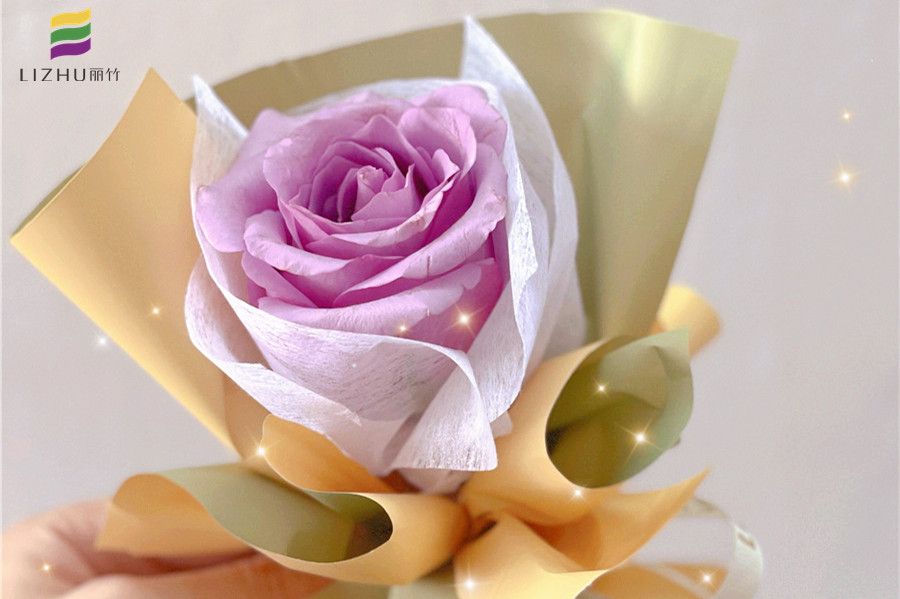 紙花藝術(shù)作品，廣西插花花藝學(xué)校原創(chuàng)