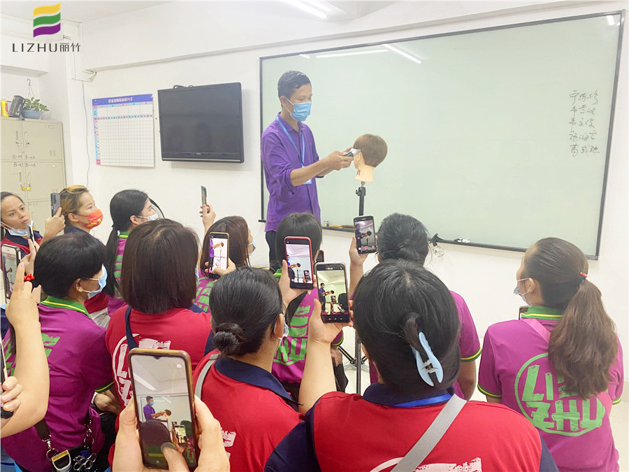 如何根據(jù)臉型修剪鬢角？廣西理發(fā)剪發(fā)學(xué)校教你