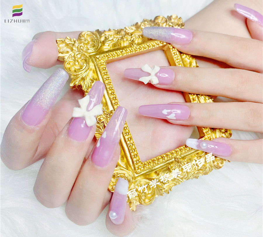 光療美甲怎么保養(yǎng)？南寧美甲基礎(chǔ)班課程學(xué)習(xí)