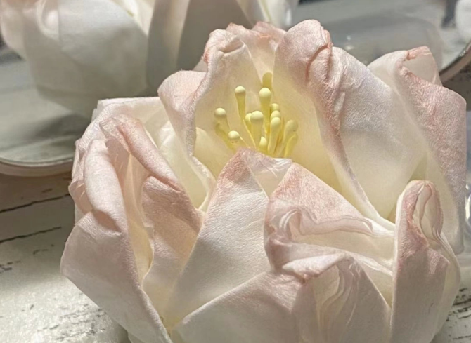 玫瑰花折紙教程，南寧花藝師培訓(xùn)學(xué)校分享