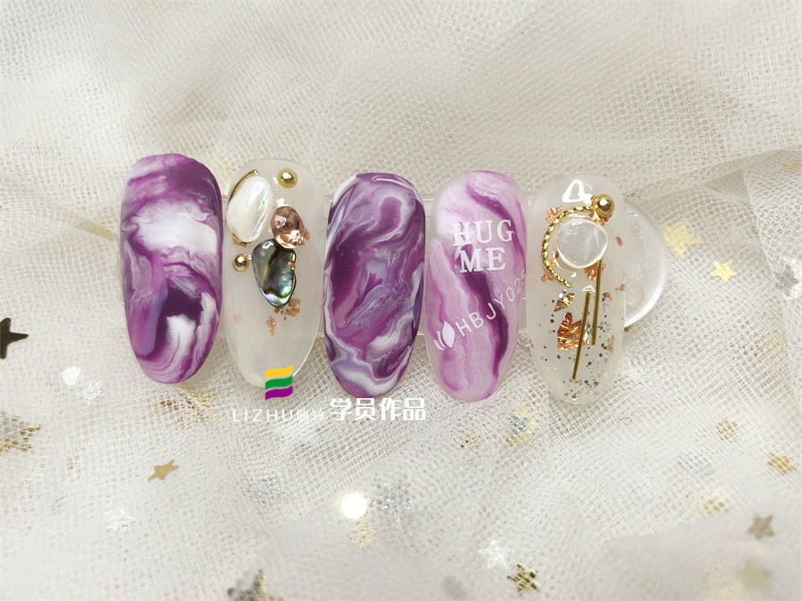 暈染美甲，麗竹專業(yè)美甲師學(xué)校學(xué)員作品