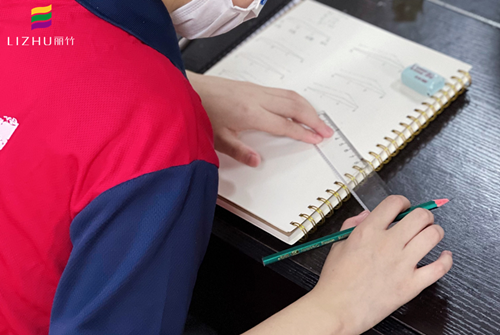 南寧化妝課堂：標(biāo)準(zhǔn)眉怎么畫？