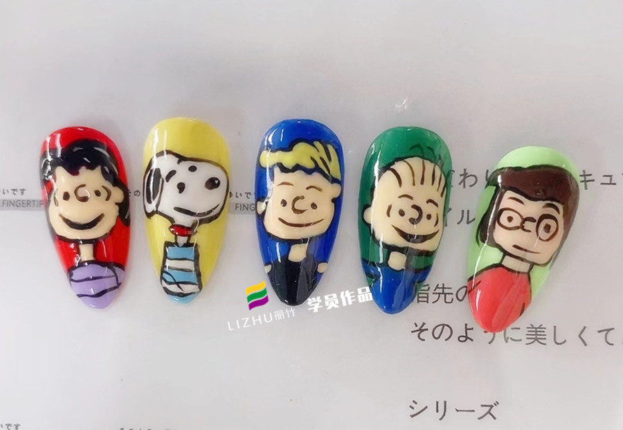 美甲基礎(chǔ)學(xué)什么？美甲底膠有什么作用？