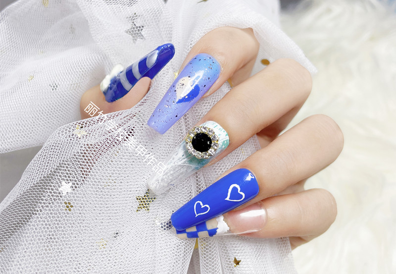 愛心深藍色西美甲，上手顯白又好看